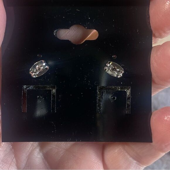 Avon Vintage Button Earrings Turquoise and Silver Southwestern Boho Jewelry - Picture 3 of 5